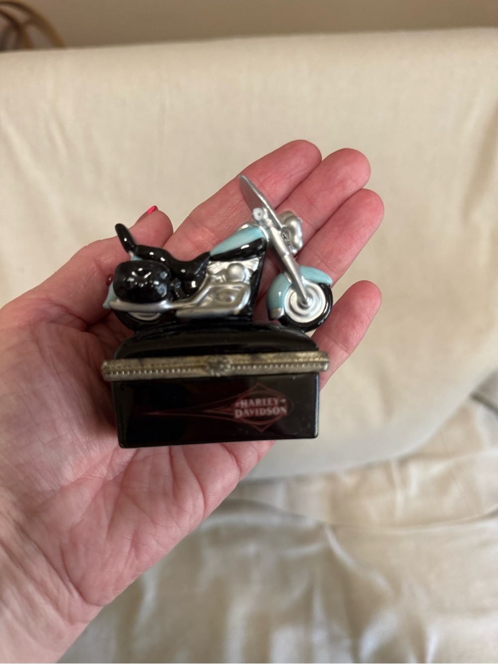 Vintage 1999 Harley-Davidson Heritage Softail Classic Porcelain Trinket Box